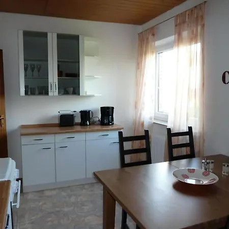 Ruhige Mit Balkon Und Parkplatz 빌헬름스하펜