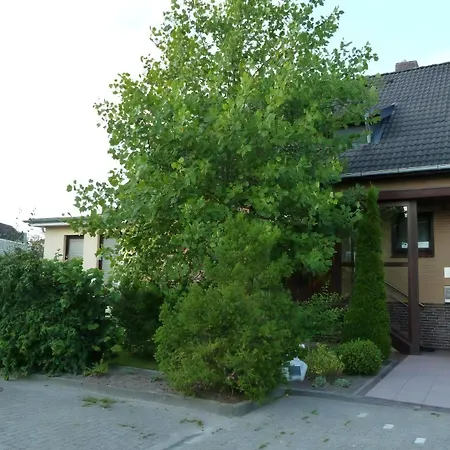 Ruhige Mit Balkon Und Parkplatz * Wilhelmshaven